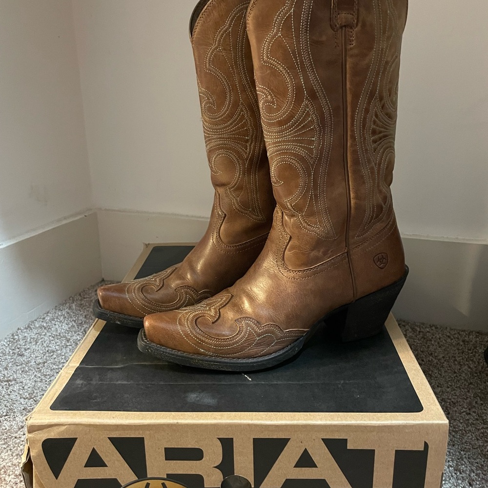 Ariat Wingtop Boots